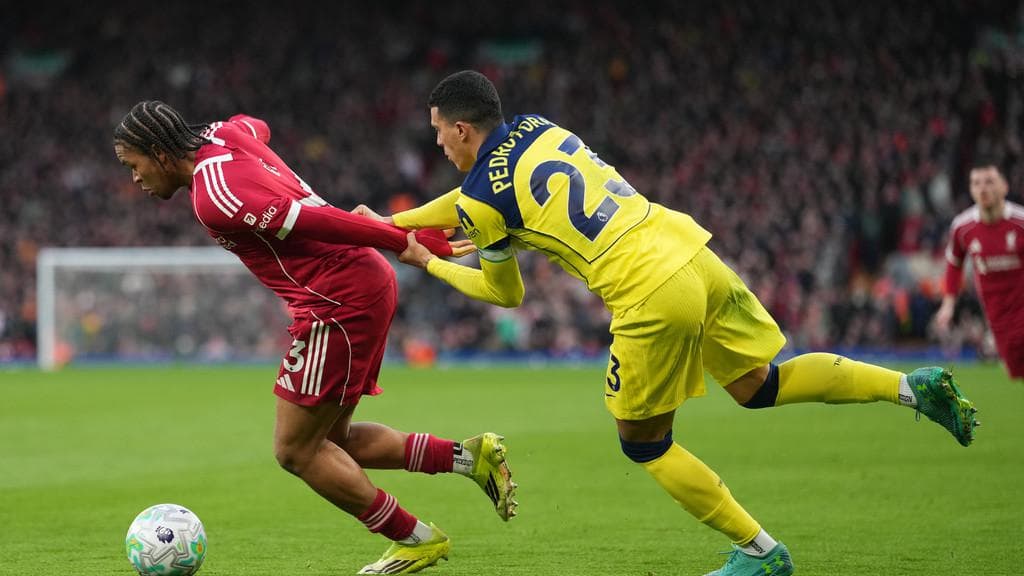Liverpool Menderita: Gol Susah, Kebobolan Menit Akhir!
