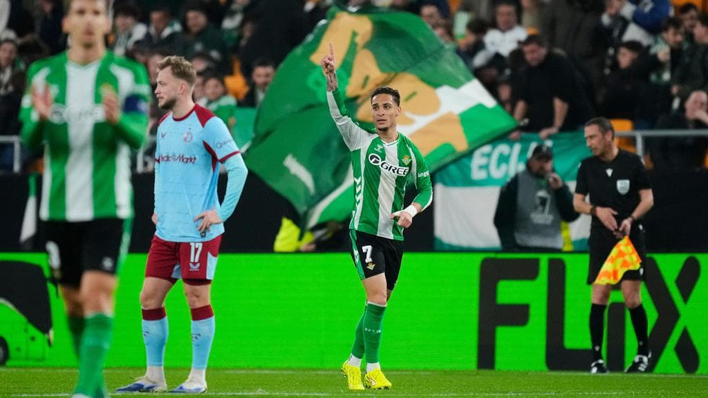 Dari Old Trafford ke Seville: Transformasi Menakjubkan Antony yang Kembali Tersenyum