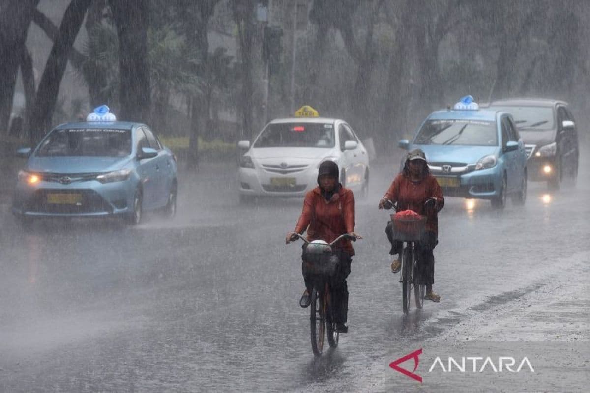 BMKG Peringatkan Hujan Lebat dan Cuaca Ekstrem Hari Ini